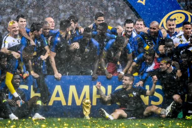 家队表现中 家队表现中